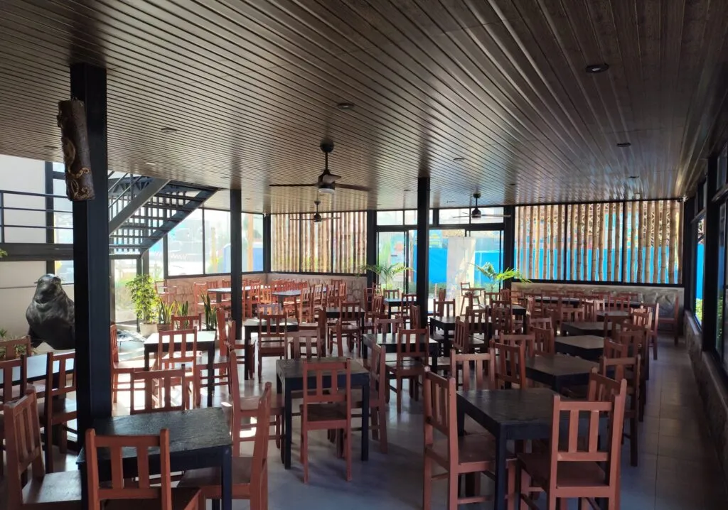 Mollendo - Restaurante doña luzmila primer piso